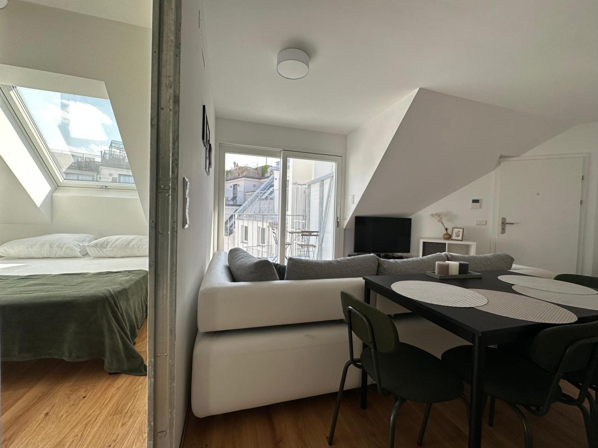 Feelhome-dachterrasse-4 Gaeste-wifi Appartement